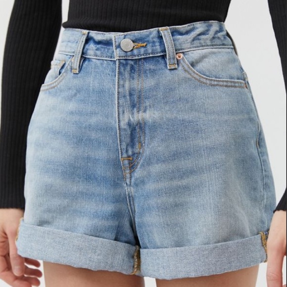 BDG Pants - sold**BDG Hi Rise Mom Jean Shorts